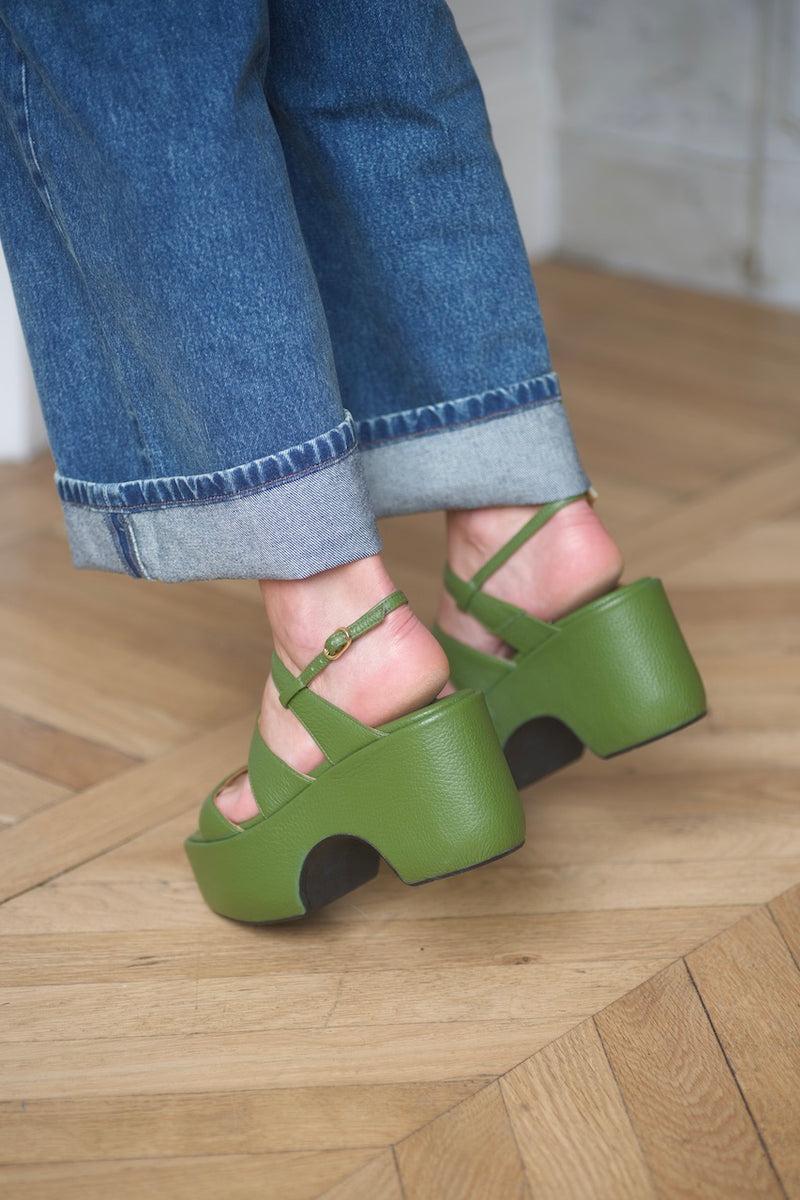 Anne Thomas Maki Wedge Prato