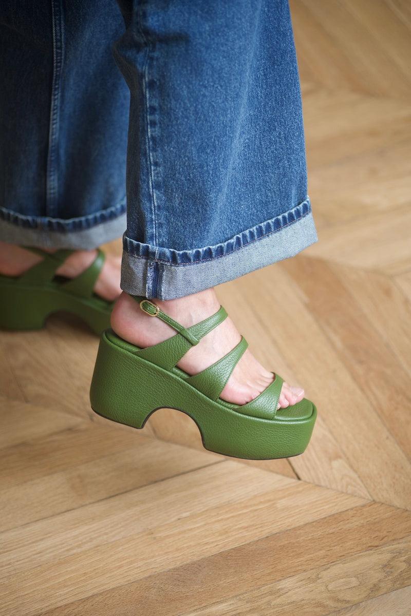 anne thomas Maki Wedge Prato