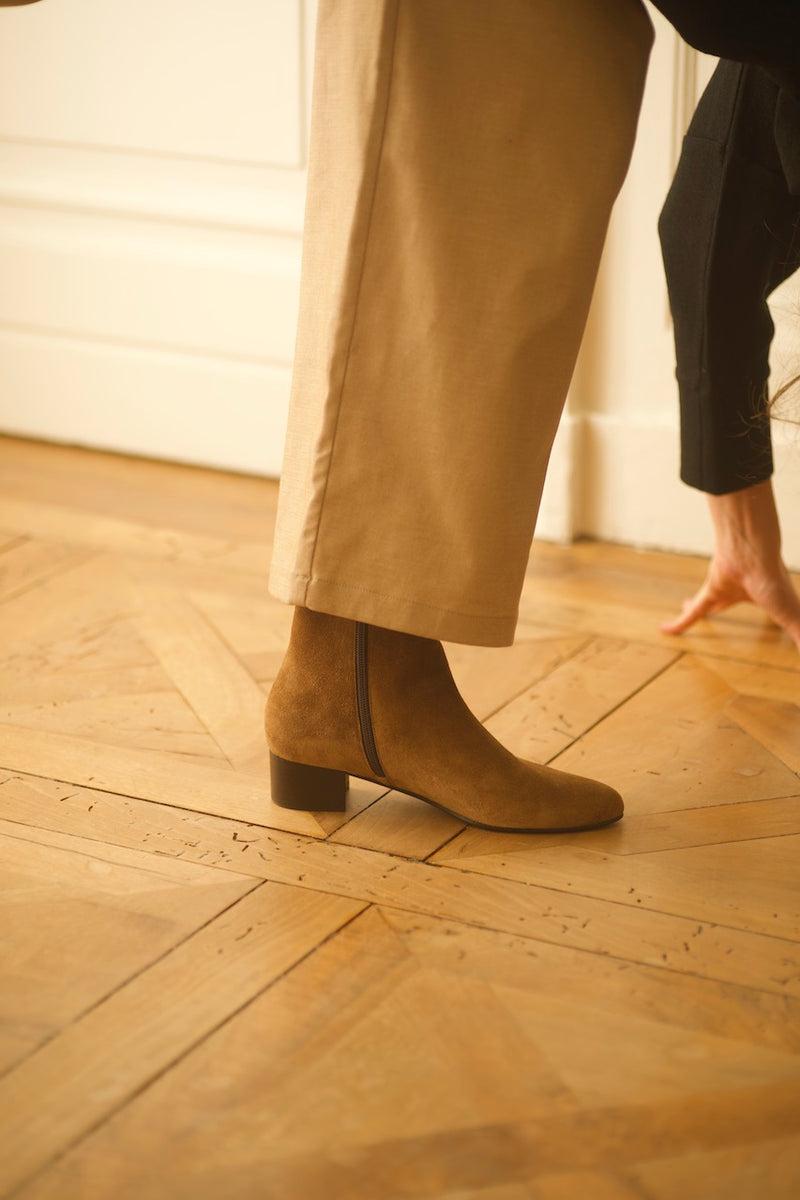 Anne Thomas Michèle Boots Sigaro