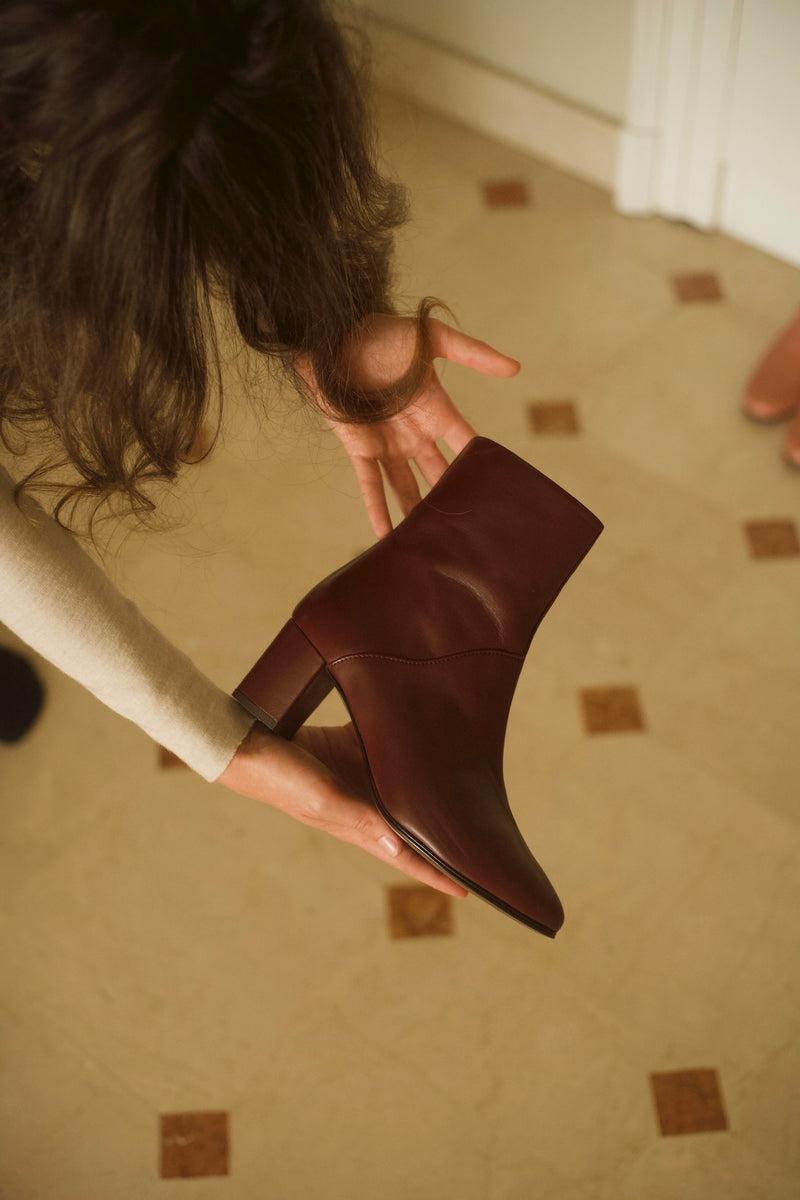 Anne Thomas Mimo Boots Guiana