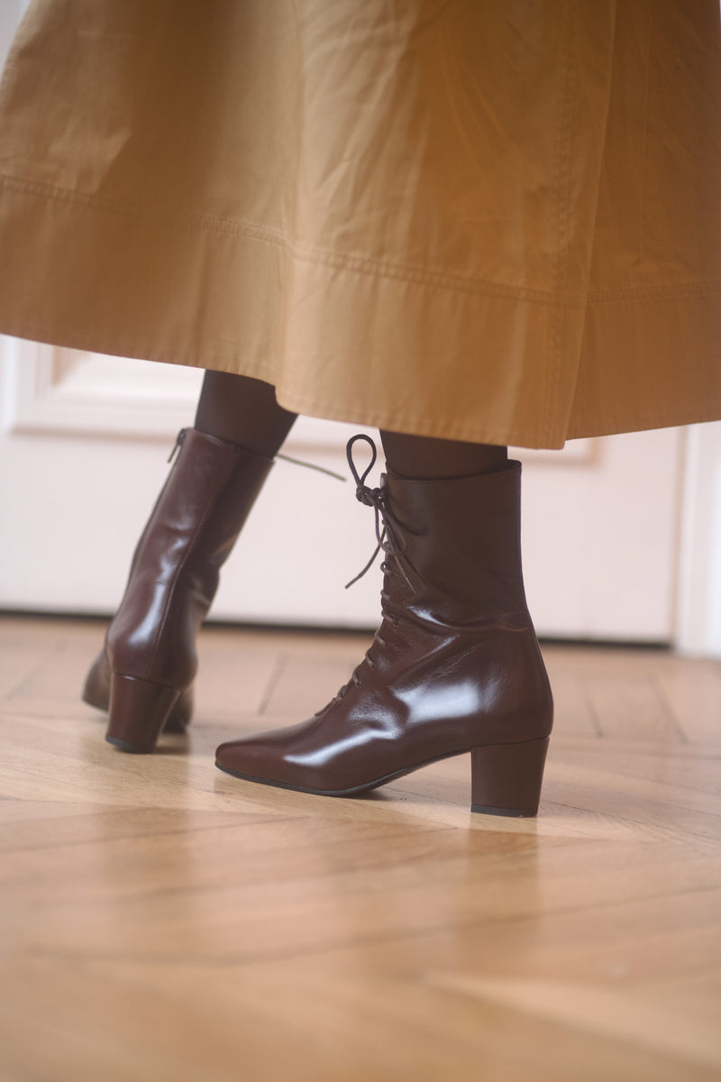 Anne Thomas Pavlova Boots Yuca Castagna