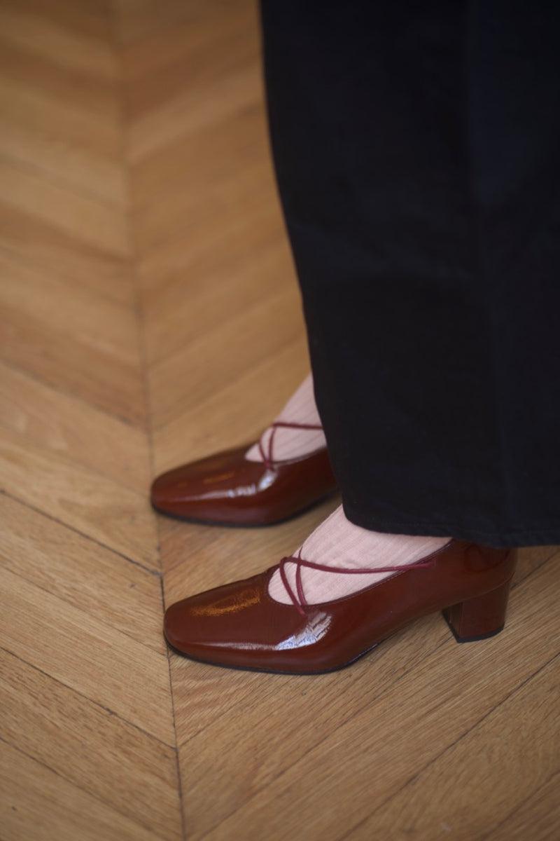 anne thomas Pavlova Laces Pump Morgex Distrellia