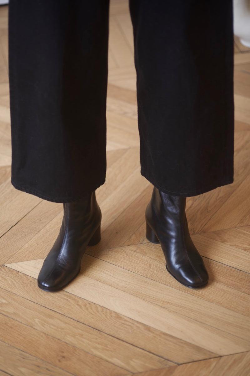 anne thomas Phoenix Boots Yuca Black