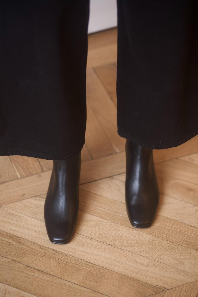 Anne Thomas Victoria Elastic Boots Calf Black