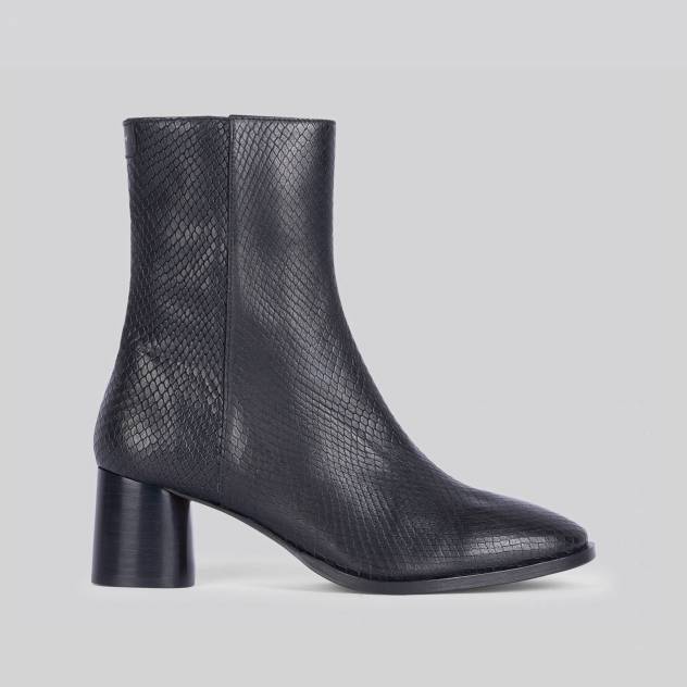 anthology paris dea NOIR