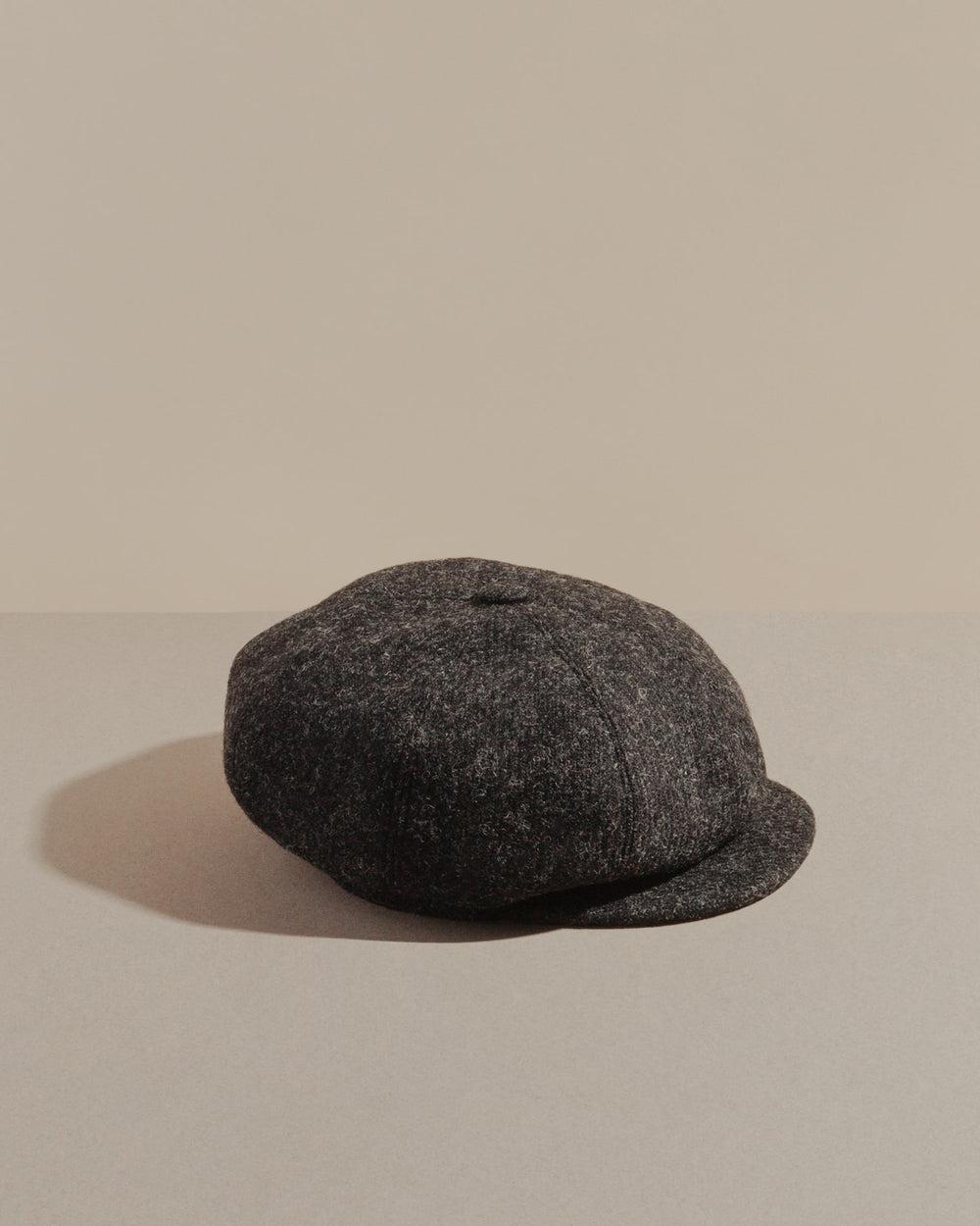 Anthony Peto Bakers Boy Laine Black;;;Earth Jet