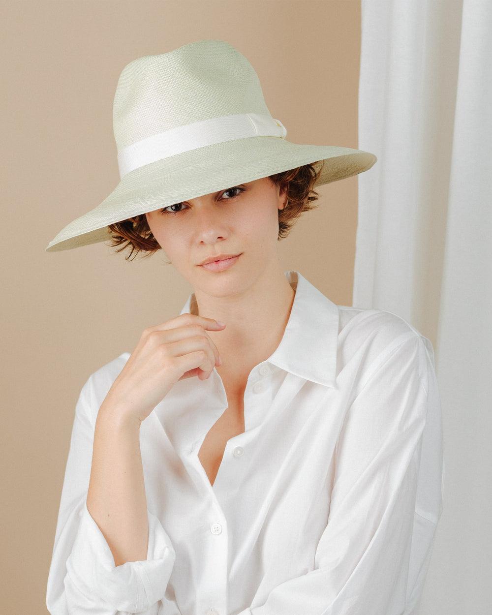 Anthony Peto Casablanca Panama Almond;;;Salmon