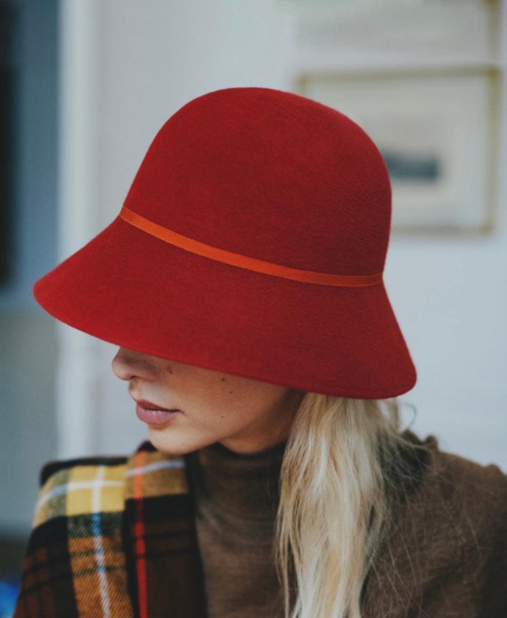 Anthony Peto Clémence Felt Ruby Red;;;Sea Green