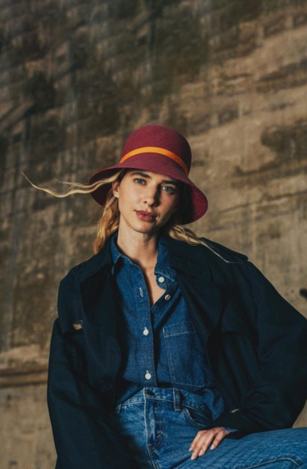 Anthony Peto Clemence Panama Rouge