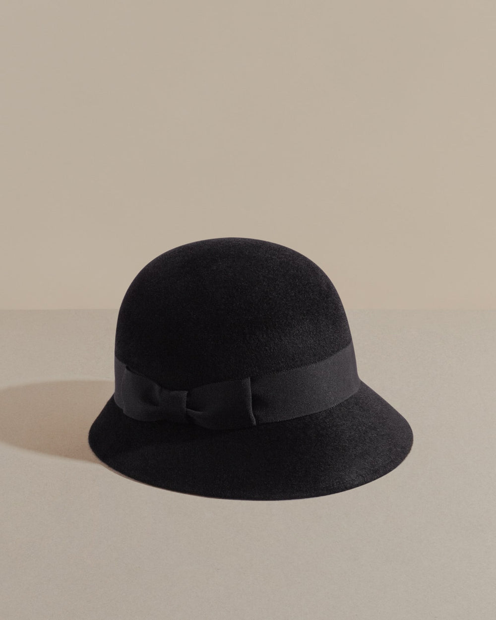 anthony peto cloche feutre Black;;;Brown;;;Navy;;;White