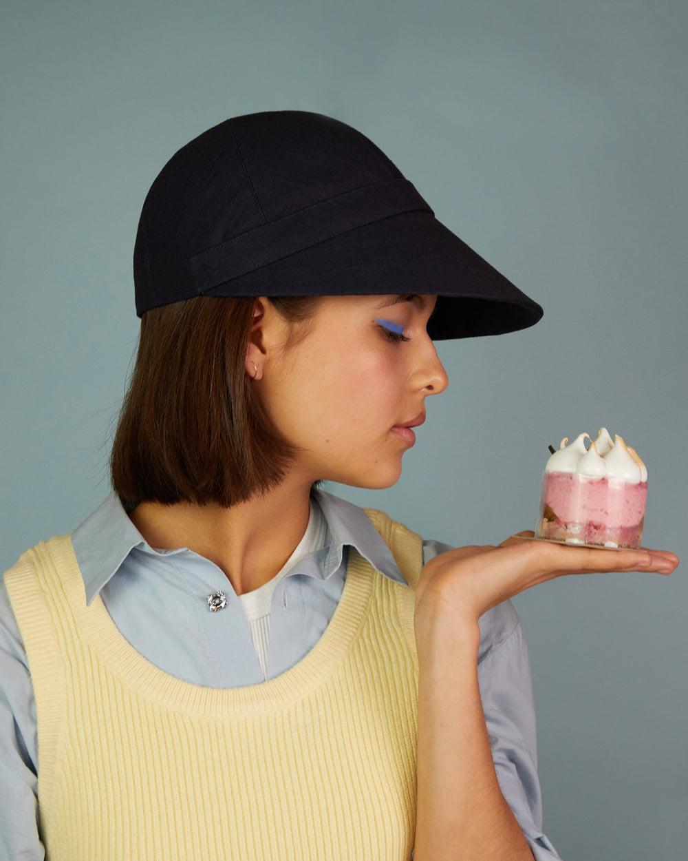 Anthony Peto Open Linen Navy