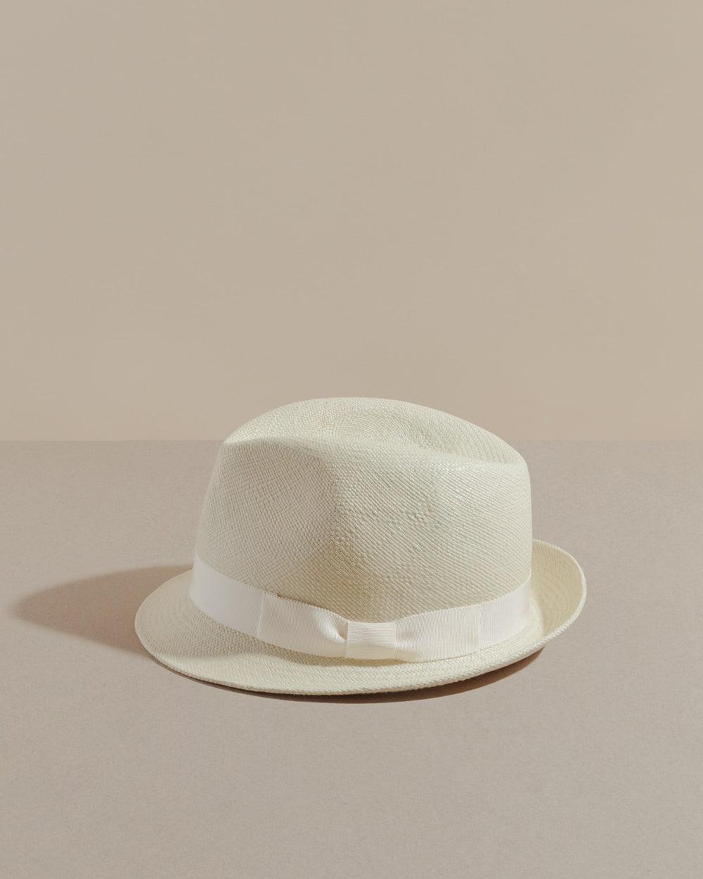 anthony peto salvador panama Almond;;;Cream;;;Salmon