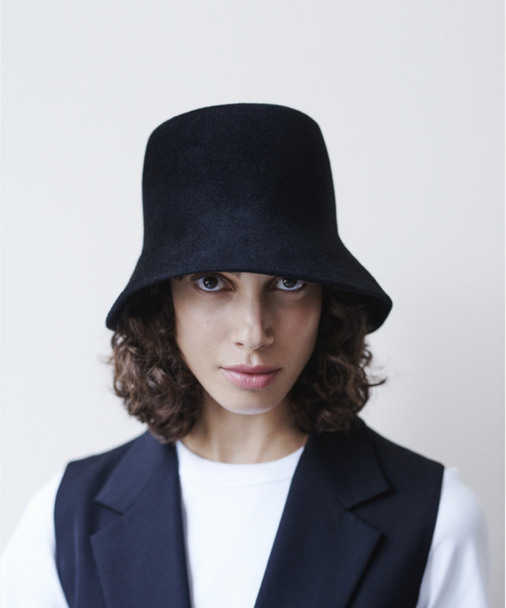 Anthony Peto Secchio Feutre Noir