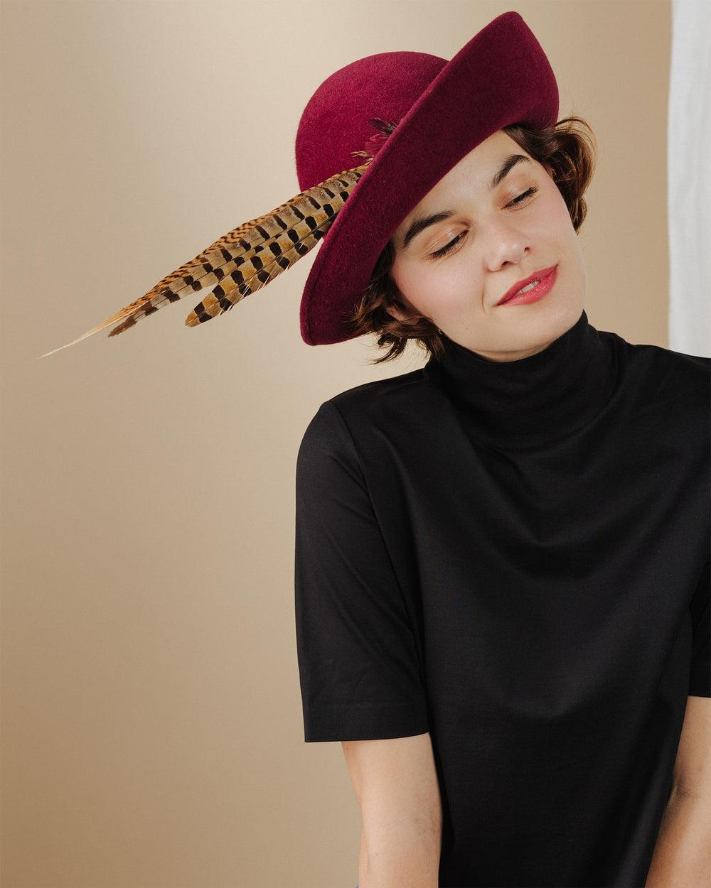 Anthony Peto Valentine Plumes Feutre