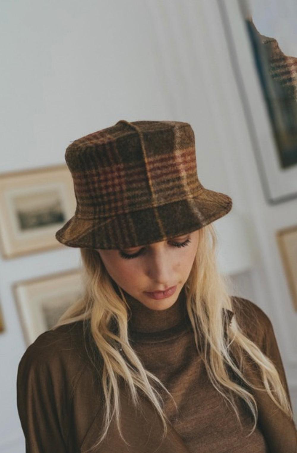 Anthony Peto Traveller Wool Huntingtower Cocoa Huntingtower Cocoa;;;Red Houndstooth