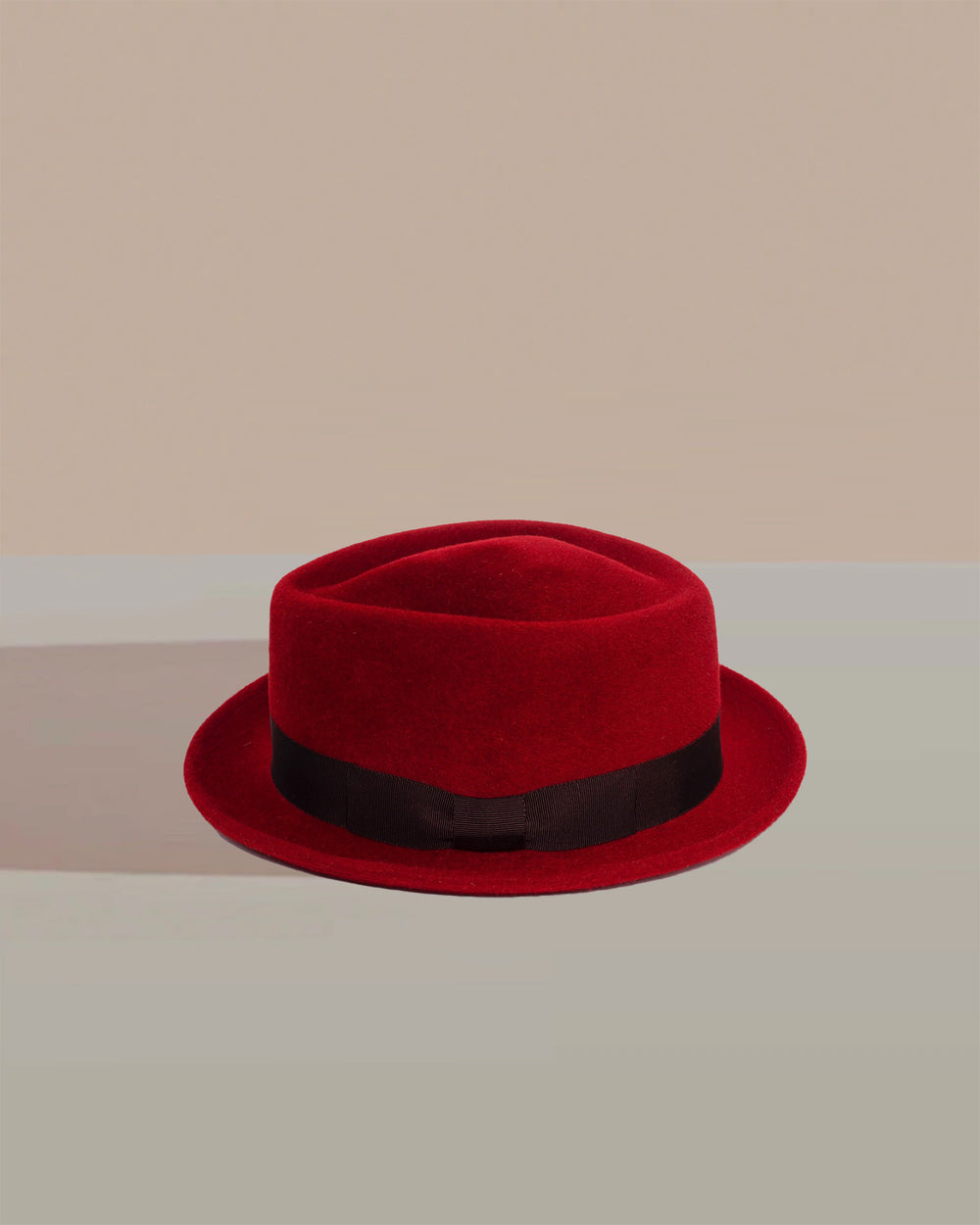 anthony peto zampano feutre Red;;;Black;;;Brown;;;Grey;;;Zoé