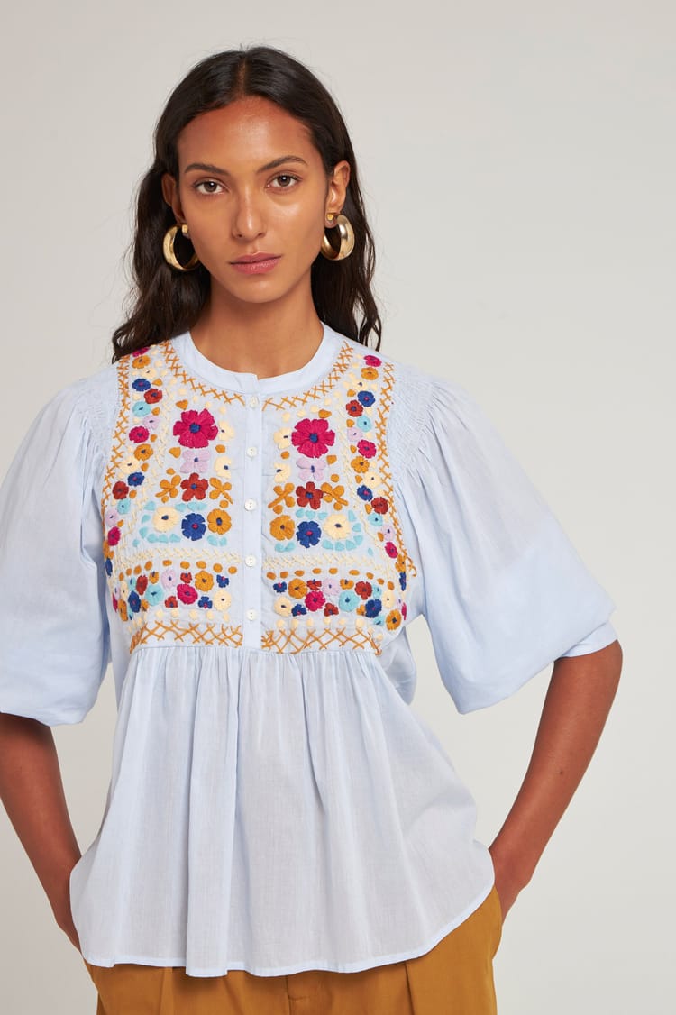 antik batik Blouse plastron bleu clair