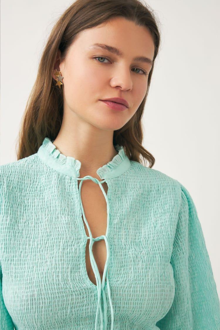 Antik Batik Blouse Smockée Bleue