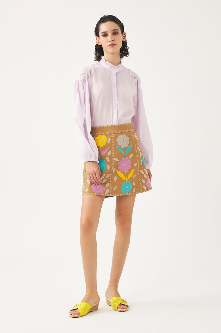 antik batik Mini-jupe en coton brodée camel