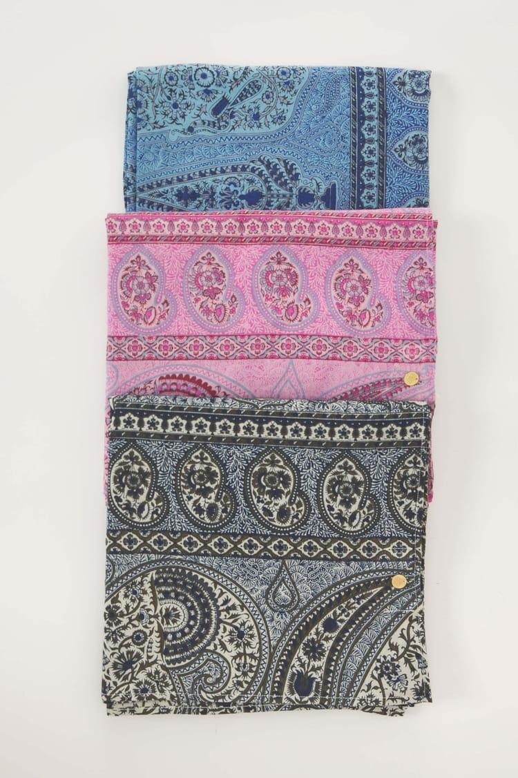 Antik Batik Paréo Taya