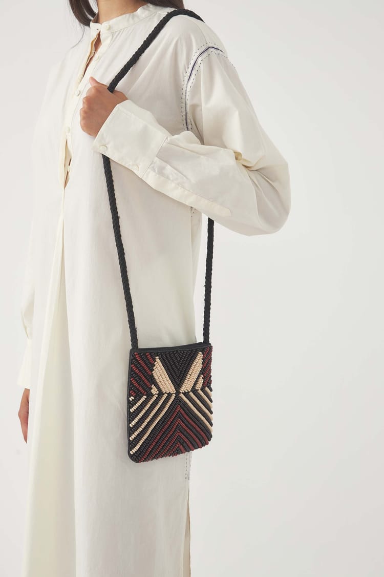 antik batik Pouch Kana