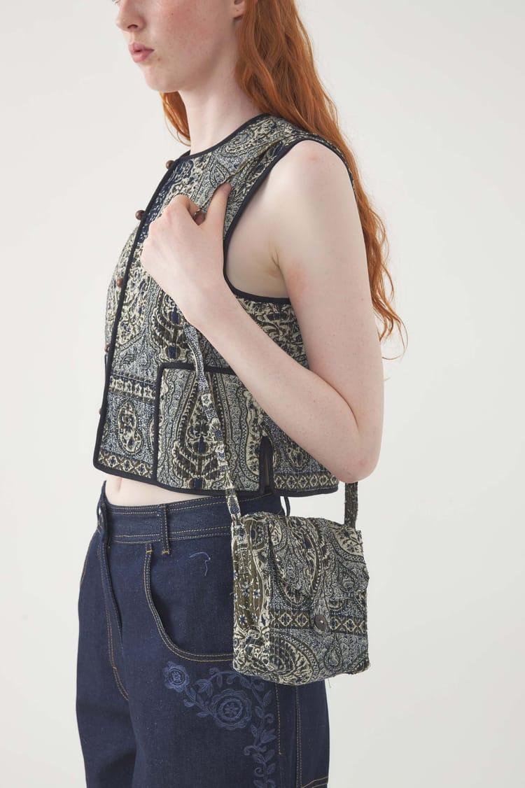 antik batik Pouch Taya