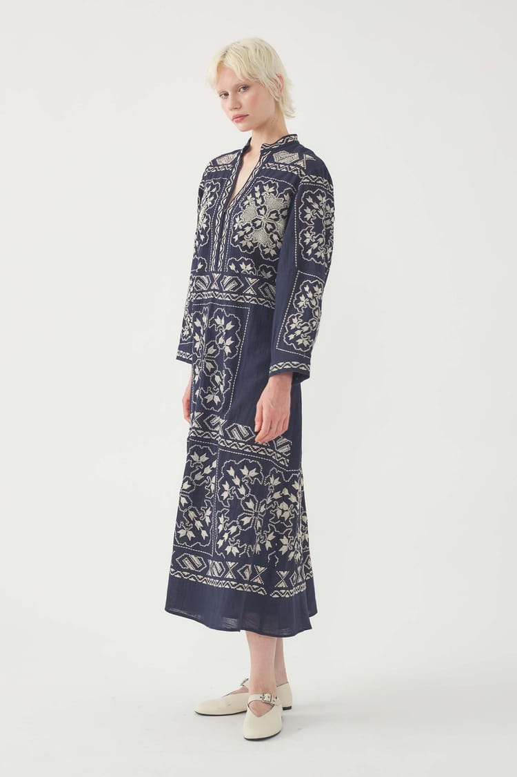 antik batik Robe longue brodée Milos