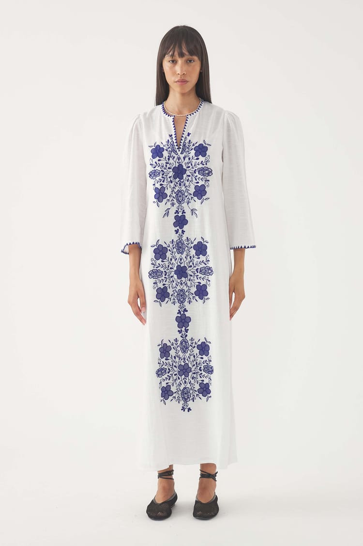 antik batik Robe longue brodée Vahani