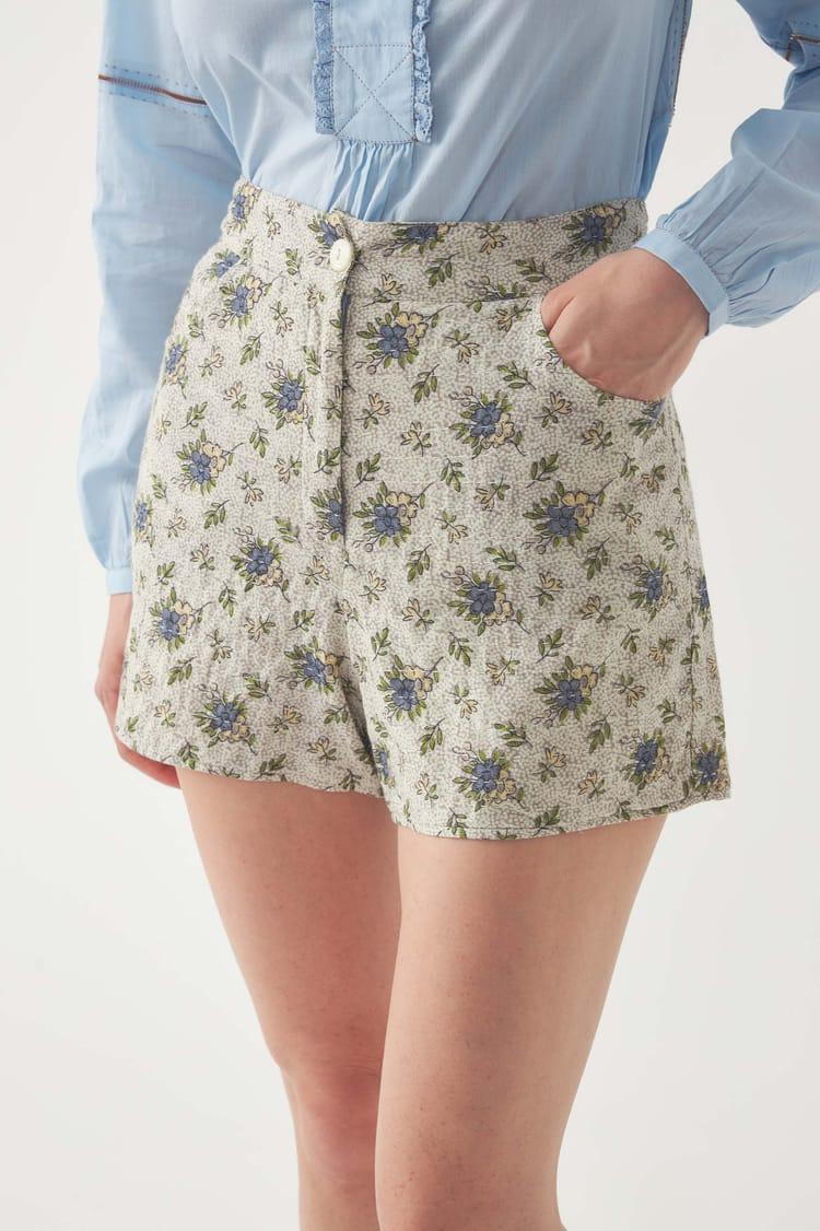 Antik Batik Short Pada