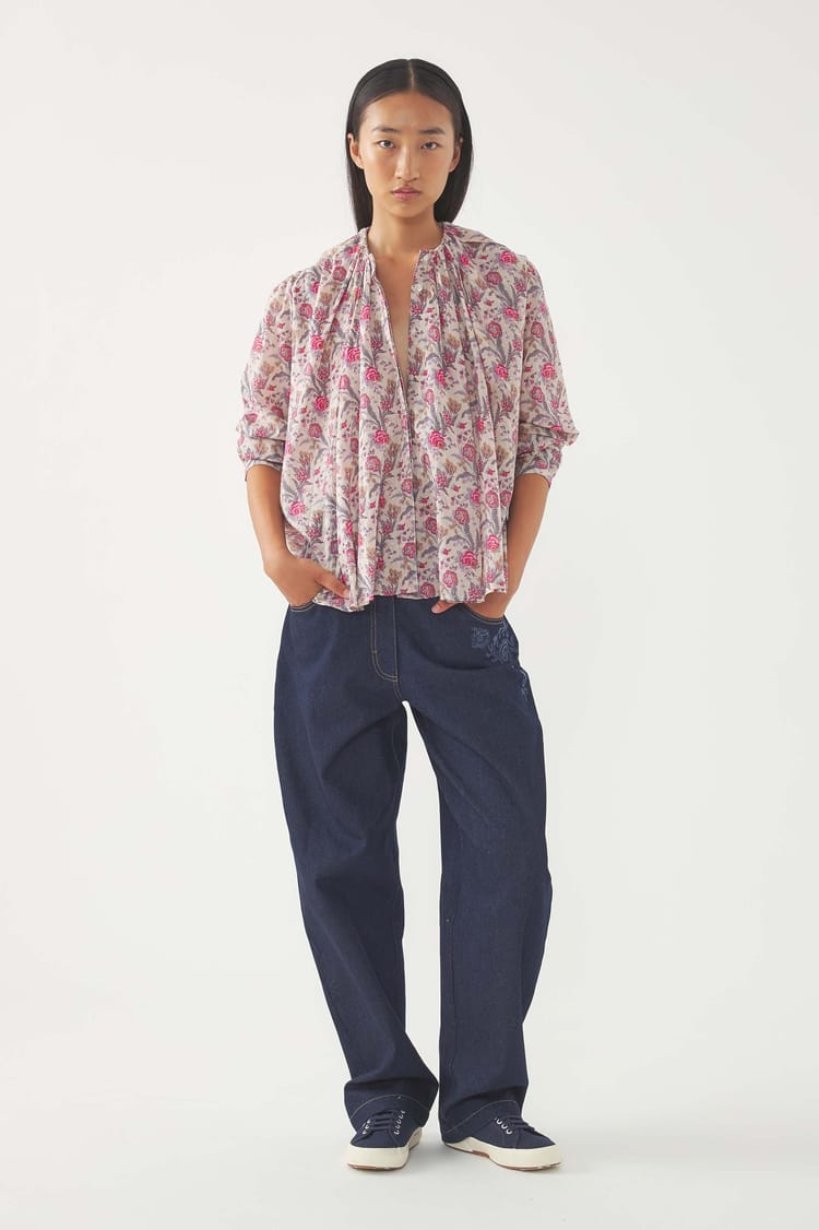 antik batik Top Antonia