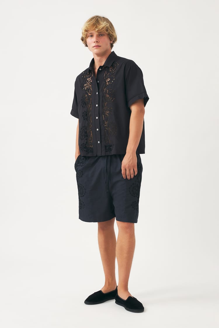 Antik Batik Blouse Noire Ajourée Voile De Coton Incrustée De Dentelle