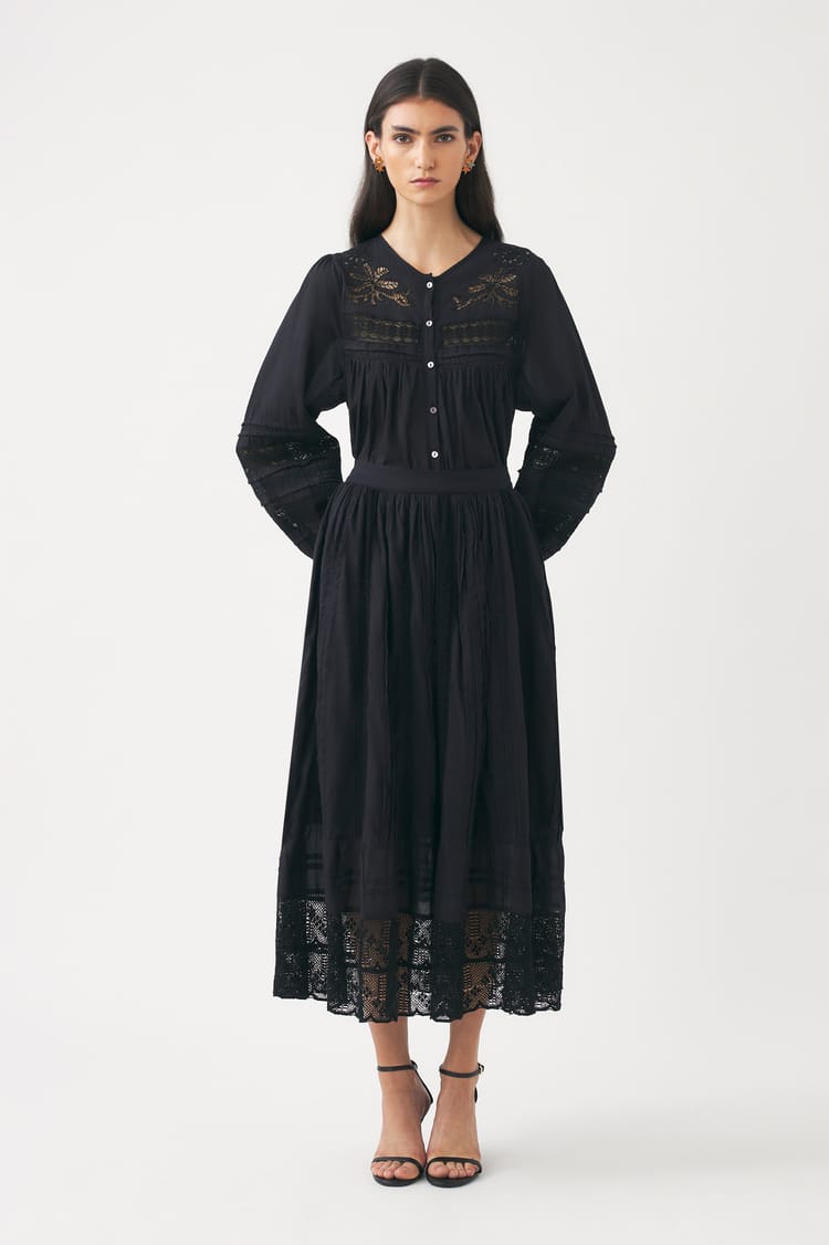 antik batik Blouse noire ajourée voile de coton incrustée de dentelle