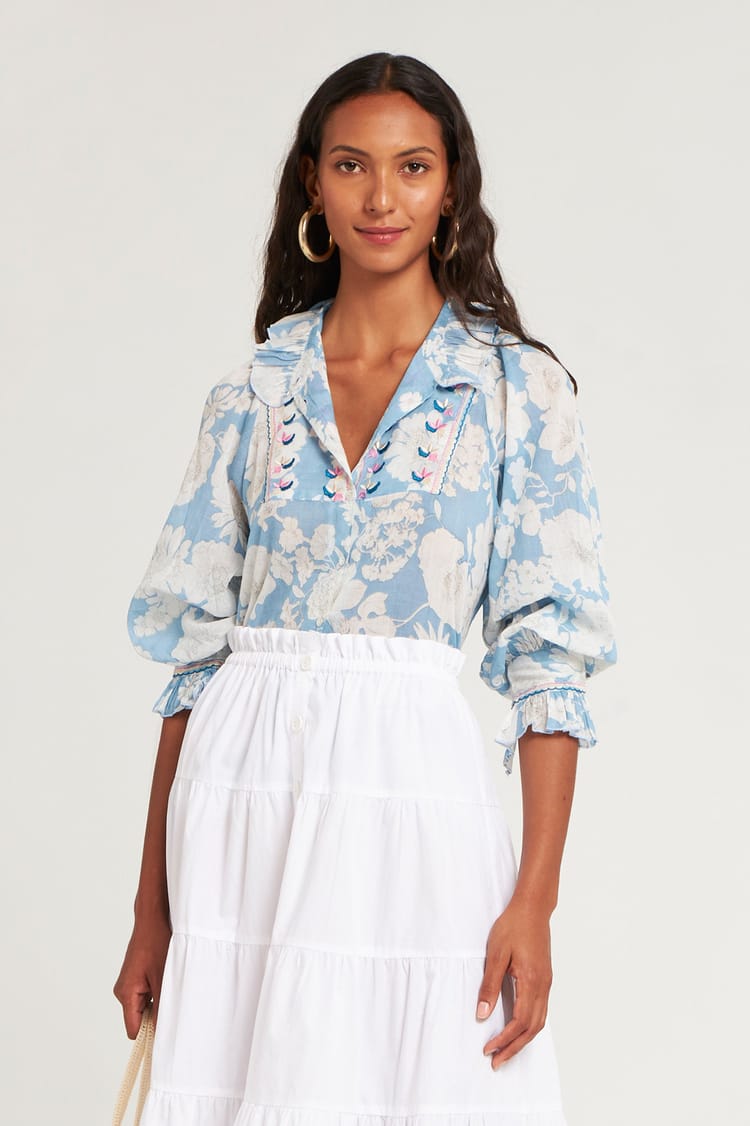 Antik Batik Chemisier Bleu à Plastron Brodé Et Imprimé En Voile De Coton