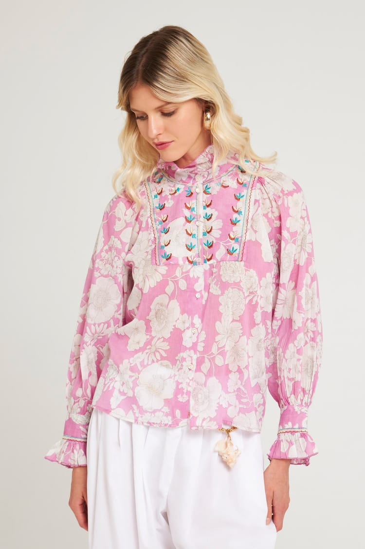 antik batik Chemisier rose à plastron brodé et imprimé en voile de Coton