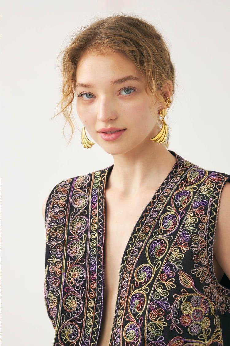 Antik Batik Gilet Noir En Double Gaze De Coton Brodé De Fils Tie And Dye