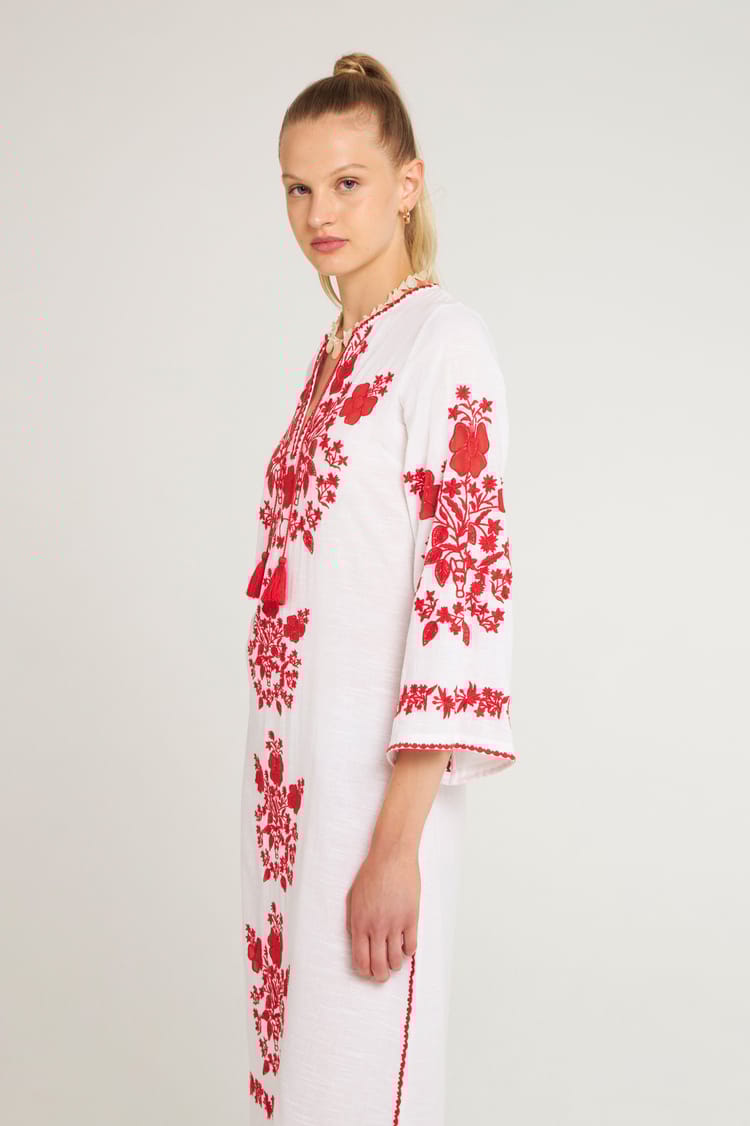 Antik Batik Robe Longue Blanche Avec Broderies Florales Bleues