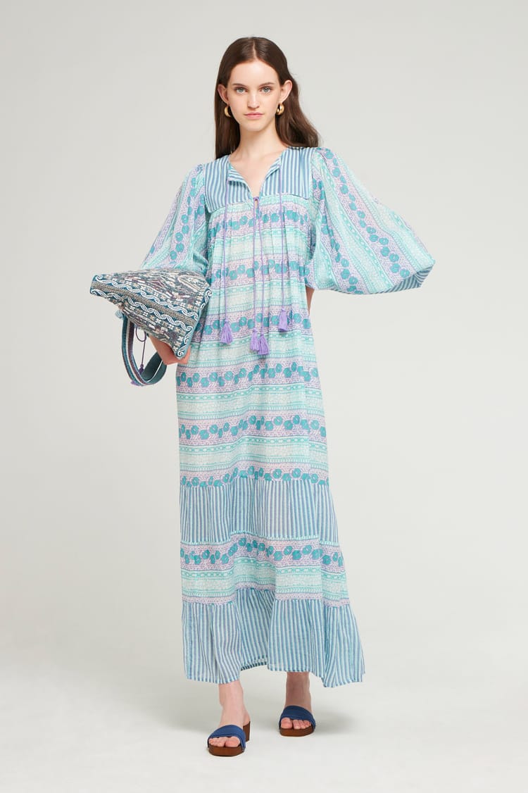 Antik Batik Robe Longue Bleue Imprimée Inspiration Indienne