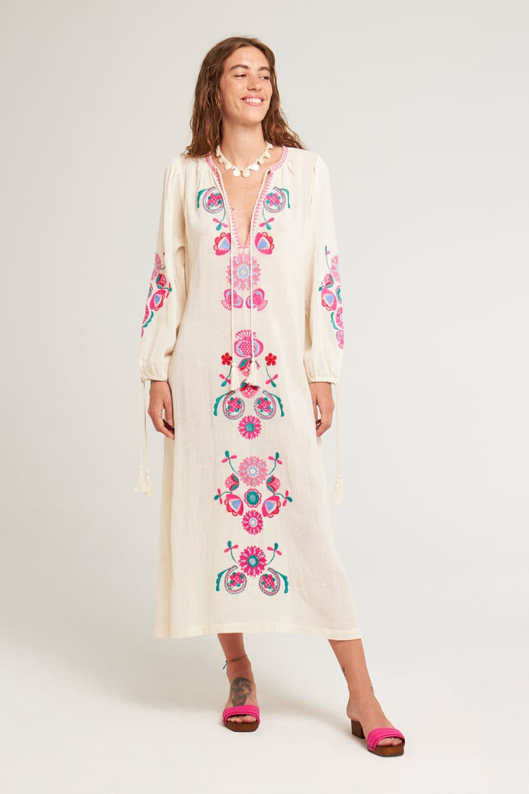 antik batik Robe longue crème brodée bohème chic casual en crêpe de Coton