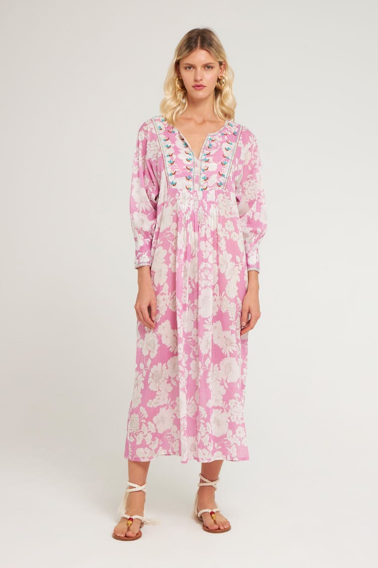 antik batik Robe longue rose à plastron brodé et imprimé en voile de Coton