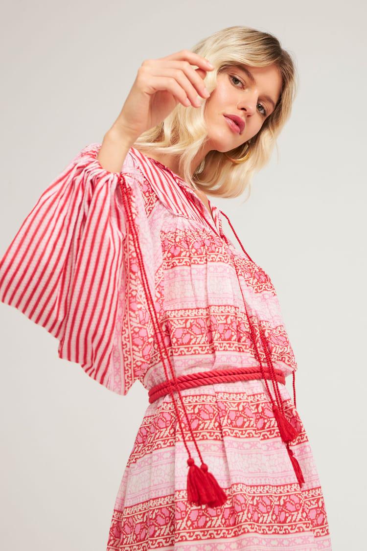 Antik Batik Robe Longue Rose Imprimée Inspiration Indienne