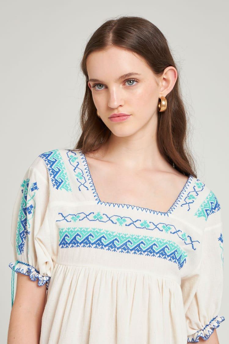 Antik Batik Top Brodé à Manches Courtes Encolure Carrée Crème