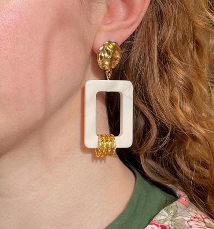 Antoinette Ameska Boucles D'Oreilles AMBRE Blanc
