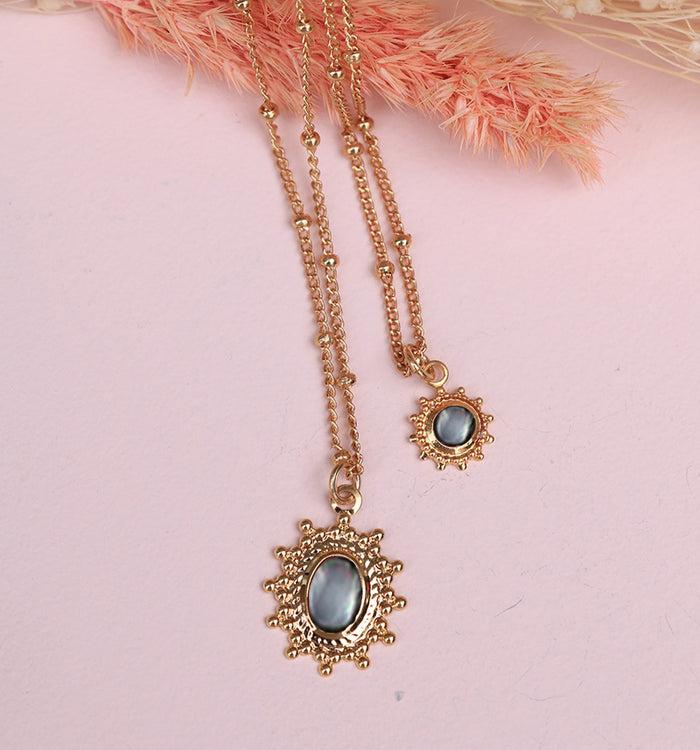 Antoinette Ameska Collier Court MARQUISE Nacre Grise