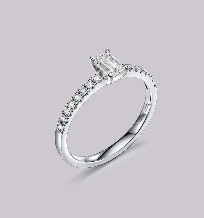 Apm Monaco Bague Pavé Diamant Émeraude (0.44ct)