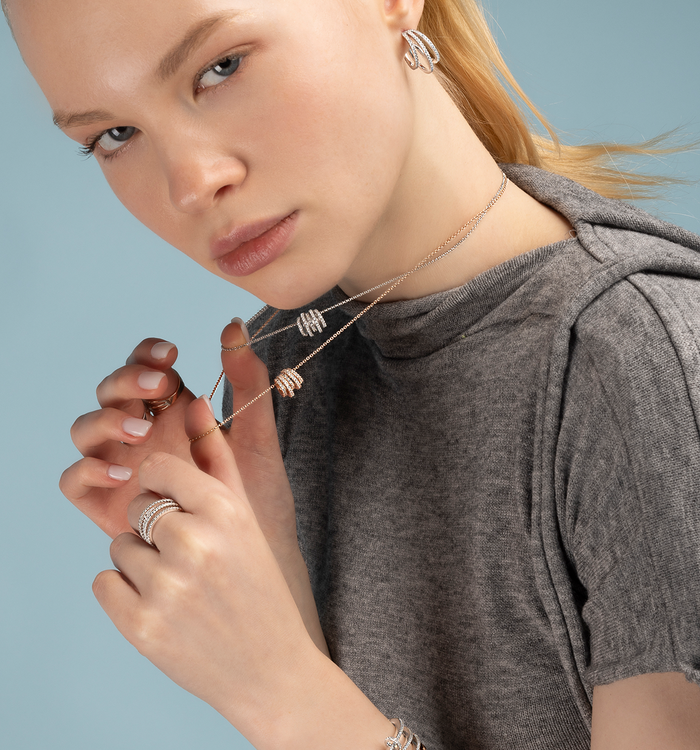 Apm Monaco Collier Ajustable Anneaux Blancs