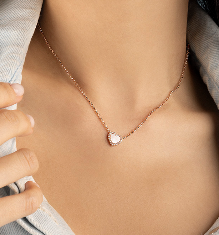 Apm Monaco Collier Ajustable Cœur Nacre Rose