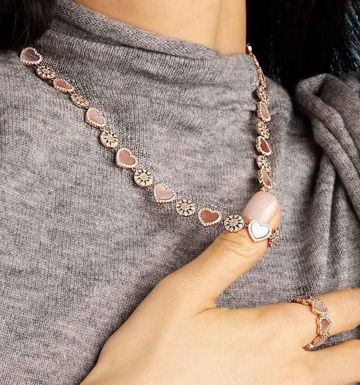 Apm Monaco Collier Ajustable Cœurs Nacre Rose