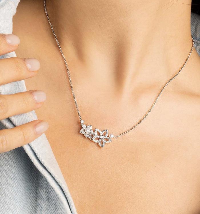 Apm Monaco Collier Ajustable Fleur Avec Perle