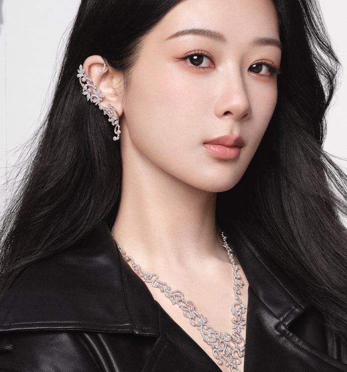 Apm Monaco Collier Ajustable Fleurs Avec Perles