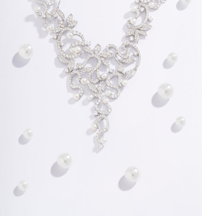 Apm Monaco Collier Ajustable Fleurs Avec Perles